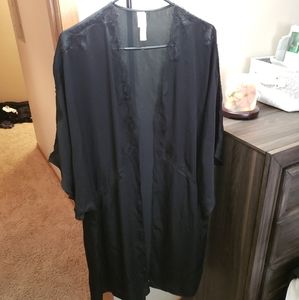 NWT Victoria's Secret Black Satin/Lace Robe Sz M/L